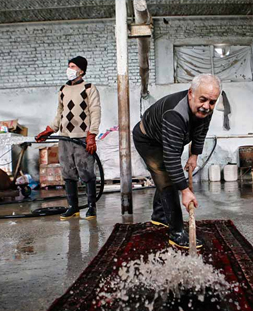 شستشوی سنتی قالی در قالیشویی گلابدره